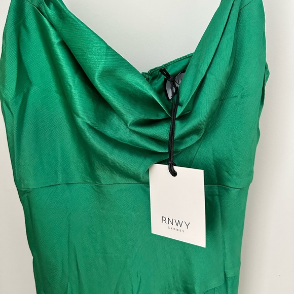 Runaway the label, green maxi dress - Picture 7 of 7
